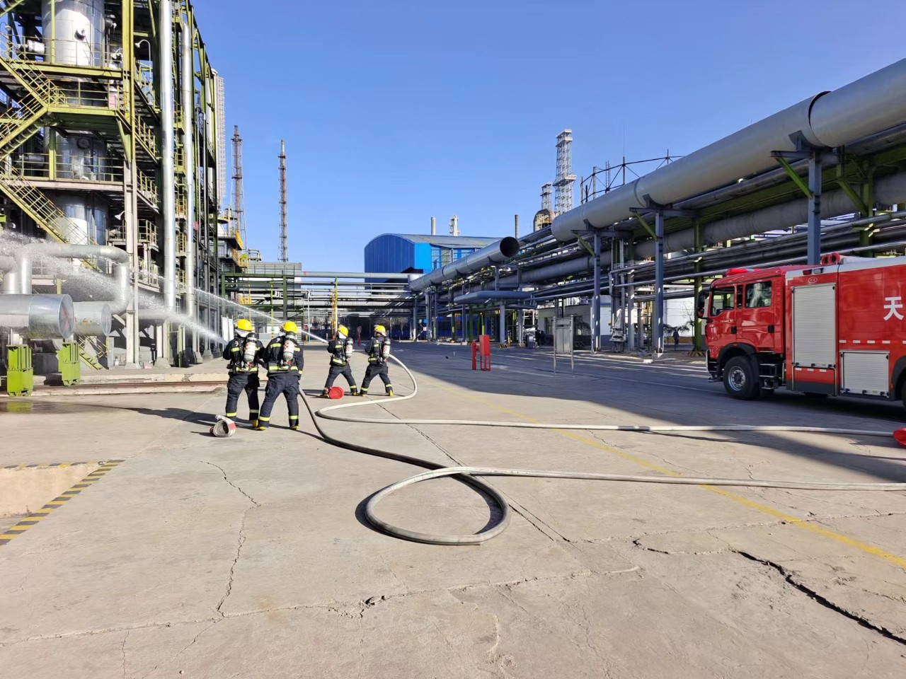 1701219892872010.jpeg 白云.jpg