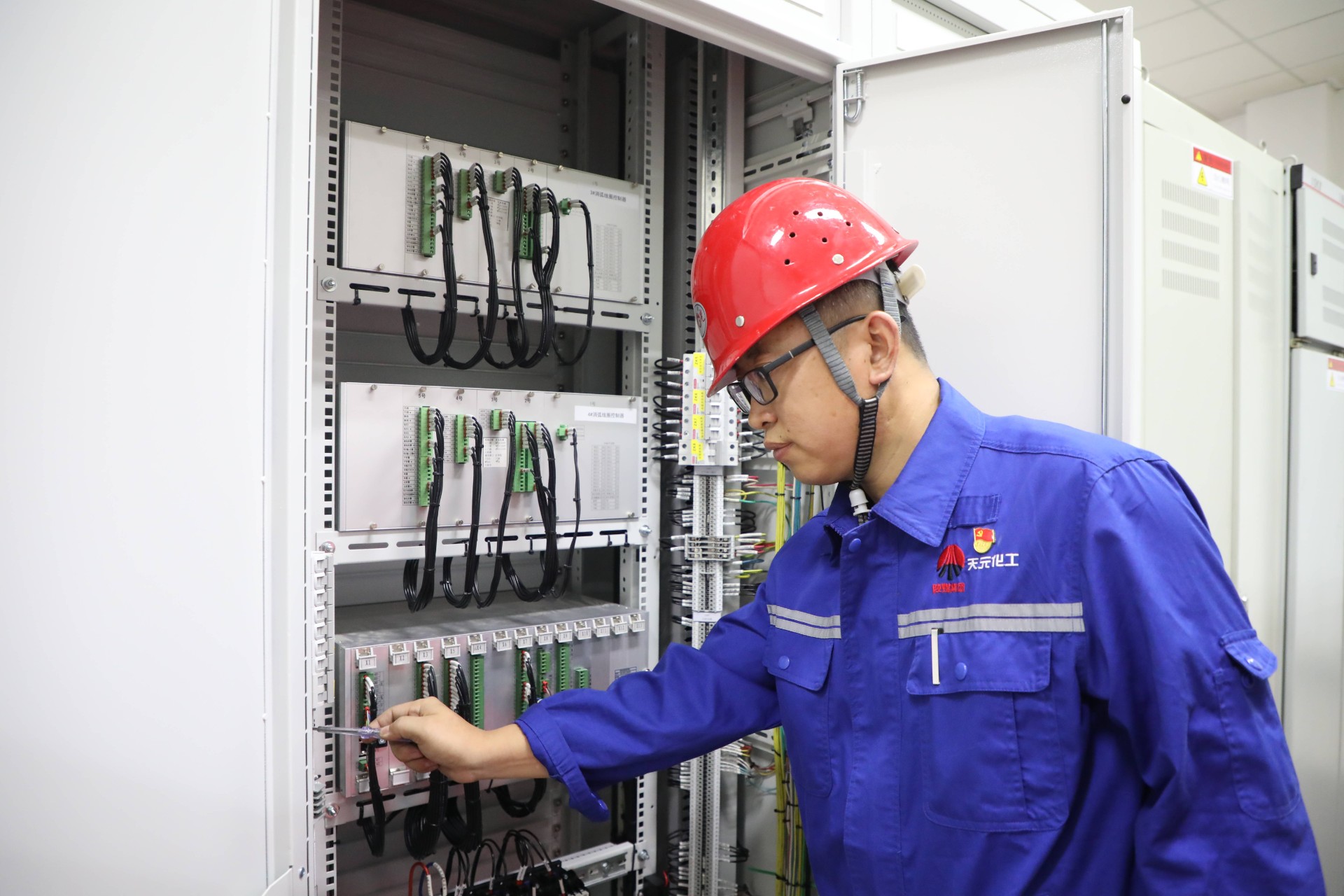 ��� (2)(1).jpg