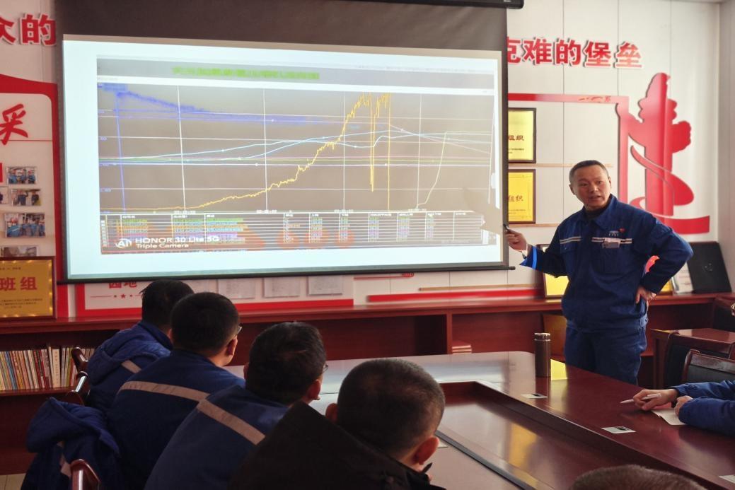 HJC»Æ½ð³Ç¡¤¼¯ÍÅ(ÖйúÇø)Ψһ¹Ù·½ÍøÕ¾